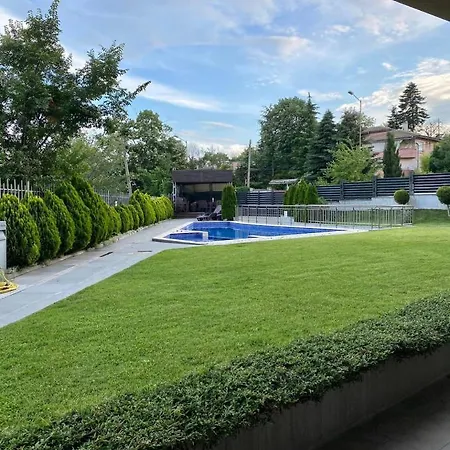 Lovely And Quiet Flat Wmn15 With Terrace/pool Lägenhet Varna